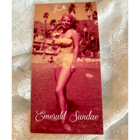 EMERALD SUNDAE WHITE LACE BACK BODYCON PARTY DRESS. JUNIOR’S SIZE LARGE - Picture 9 of 10